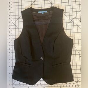 Antonio Melani lined vest NWT 6